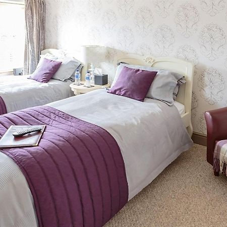 Hotel Meadow View Wighton Exterior foto